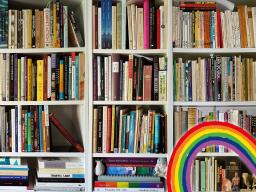 Böcker ur QRABs samling.